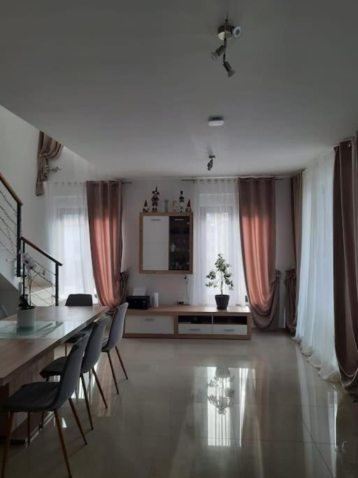 Vizula Apartment